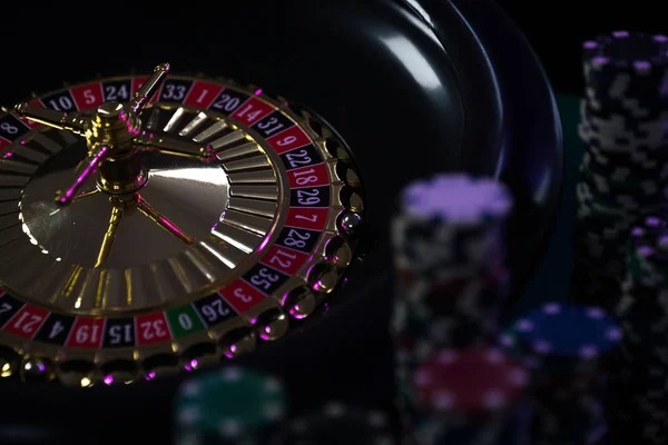 fc26 Dragon Tiger live table showing dealer, card positions, and betting layout