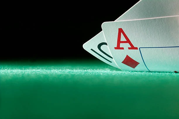 fc26 Texas Hold'em Bonus mobile interface showing hole cards, community cards, and action buttons